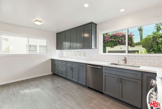 6348 Colgate Avenue, Los Angeles, CA 90048