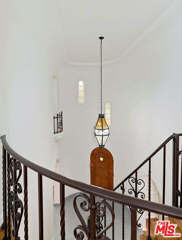 6348 Colgate Avenue, Los Angeles, CA 90048