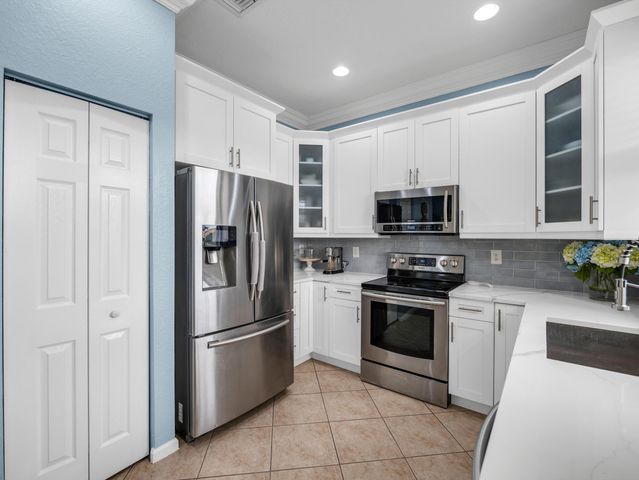 7951 Red Mahogany Road, Boynton Beach, FL 33437