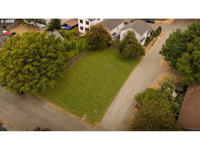 804 Ne 93RD Ave, Portland, OR 97220