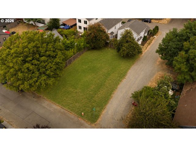 804 Ne 93RD Ave, Portland, OR 97220
