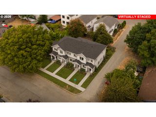 804 Ne 93RD Ave, Portland, OR 97220
