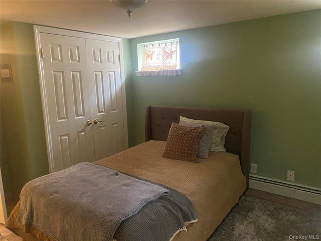 6139 184th Street, Fresh Meadows, NY 11365