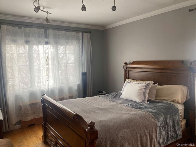 6139 184th Street, Fresh Meadows, NY 11365