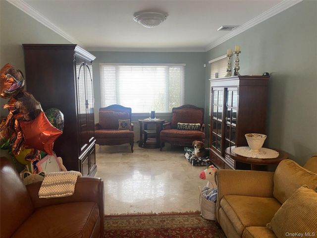 6139 184th Street, Fresh Meadows, NY 11365