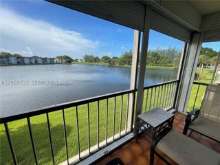 9423 S Hollybrook Lake Dr 203, Pembroke Pines, FL 33025