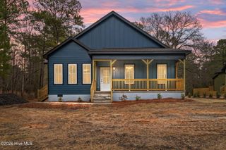 147 Creek Bend Drive, Vass, NC 28394