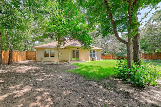 1106 Serenada DR, Georgetown, TX 78628