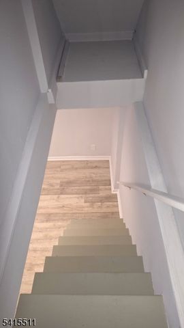 830 E Curtis St, Linden City, NJ 07036