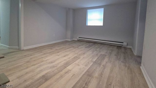 830 E Curtis St, Linden City, NJ 07036