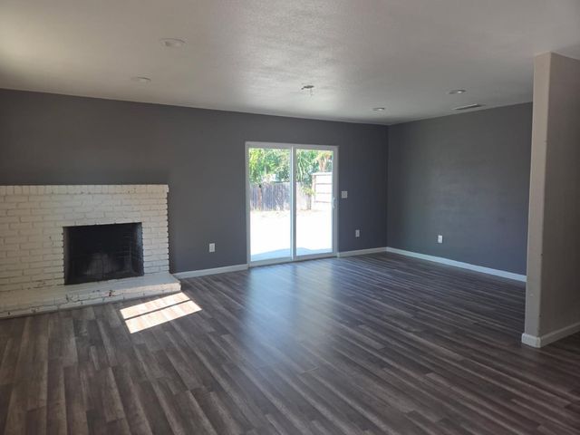 1732 S Sierra Vista, Fresno, CA 93702