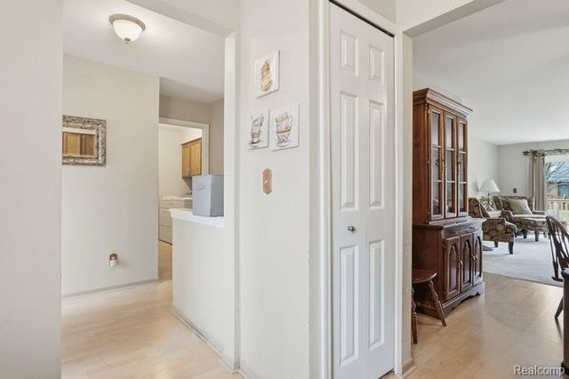 45530 Meadows Square, Macomb, MI 48044