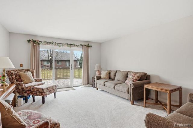 45530 Meadows Square, Macomb, MI 48044