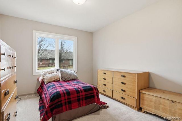 45530 Meadows Square, Macomb, MI 48044