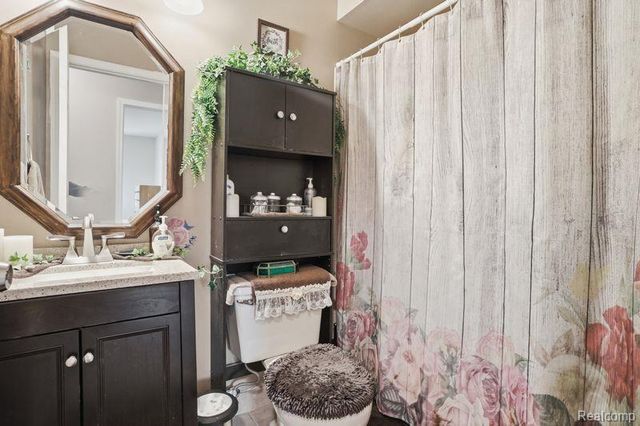 45530 Meadows Square, Macomb, MI 48044