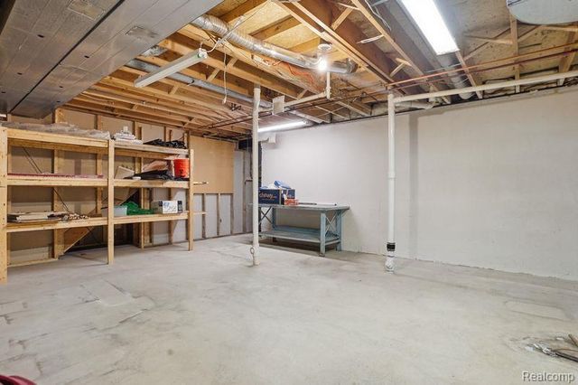 45530 Meadows Square, Macomb, MI 48044