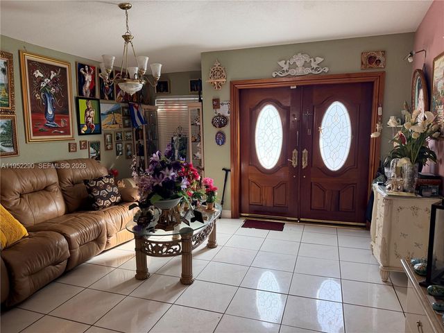 9069 NW 121st Ter 81, Hialeah Gardens, FL 33018