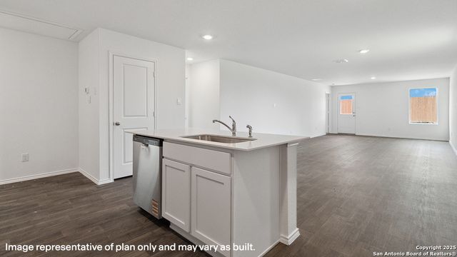 4243 Common Sage, Von Ormy, TX 78073