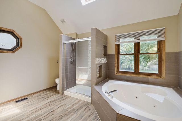 2805 Breckenridge Circle, Aurora, IL 60504