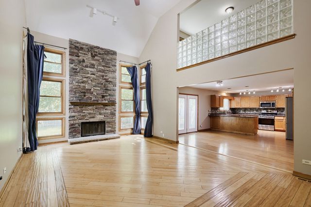 2805 Breckenridge Circle, Aurora, IL 60504