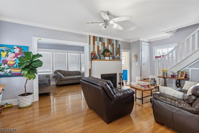 932 Chestnut St, Roselle Boro, NJ 07203