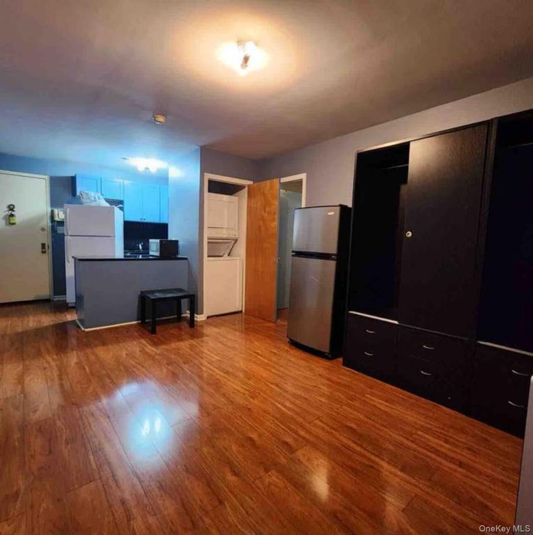 14225 37th Avenue 7C, Flushing, NY 11354