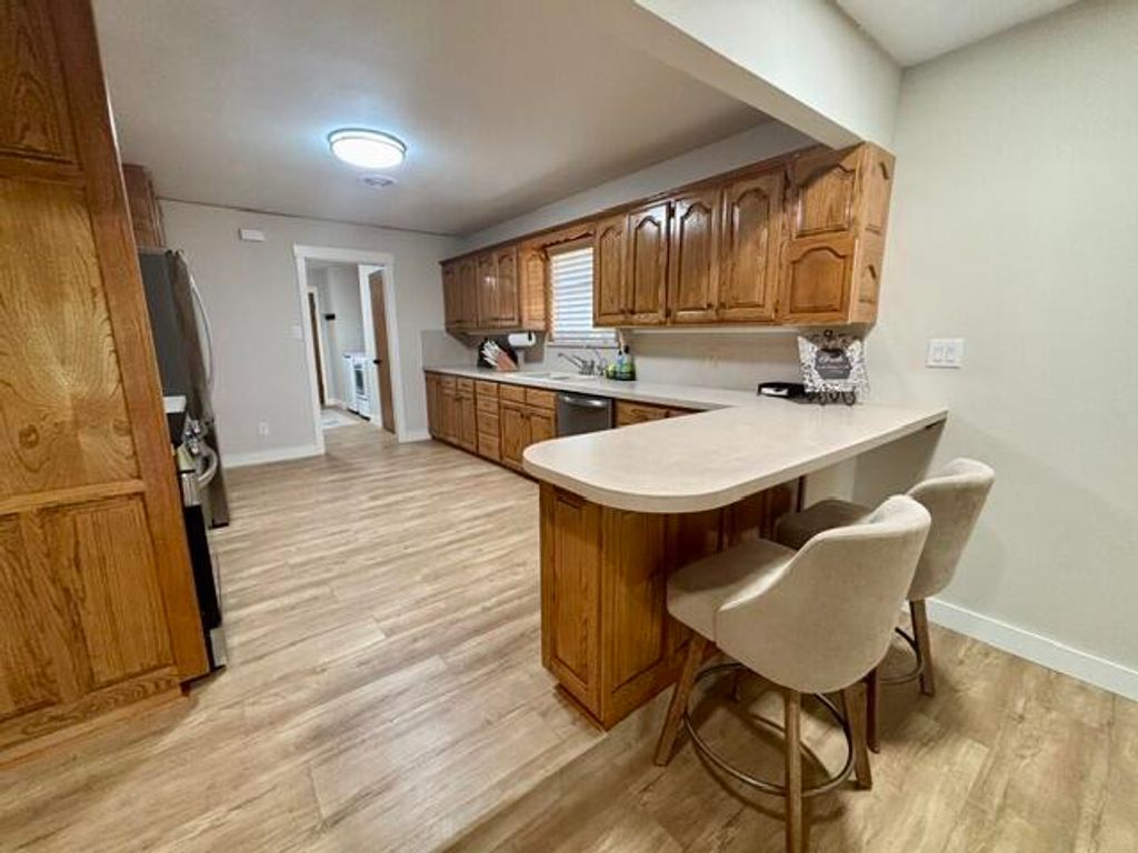 Image 21 of property listing at 103 Sargent Avenue, Ballinger, TX 76821