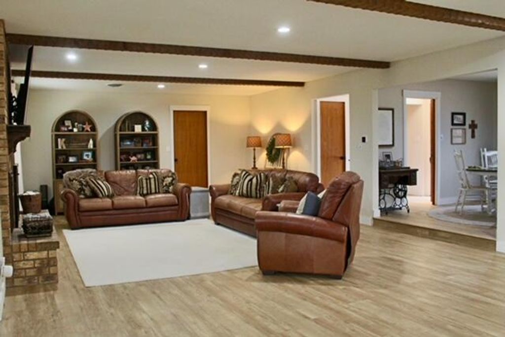 Image 30 of property listing at 103 Sargent Avenue, Ballinger, TX 76821