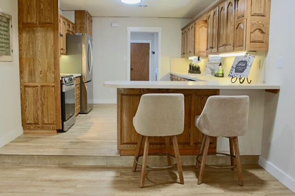 Image 32 of property listing at 103 Sargent Avenue, Ballinger, TX 76821