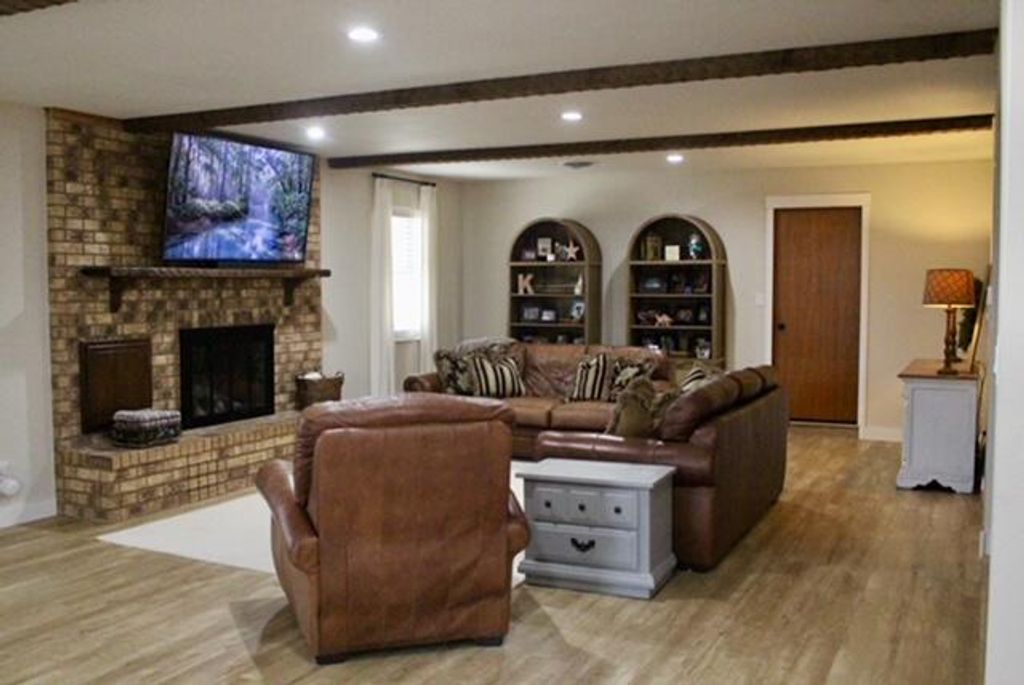 Image 35 of property listing at 103 Sargent Avenue, Ballinger, TX 76821