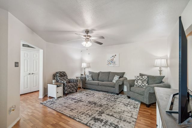 836 Village Point Lane, Fort Worth, TX 76108