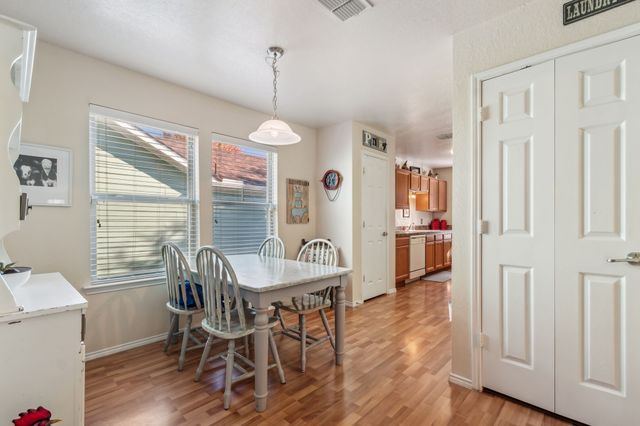 836 Village Point Lane, Fort Worth, TX 76108