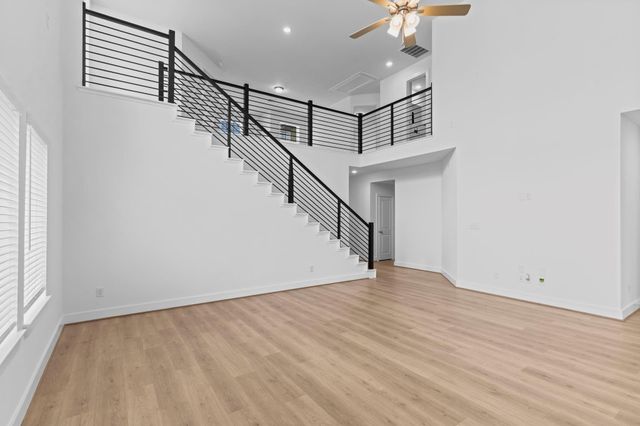 2319 Ridgewood Drive, West Columbia, TX 77486