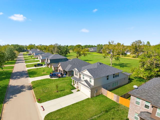 2319 Ridgewood Drive, West Columbia, TX 77486