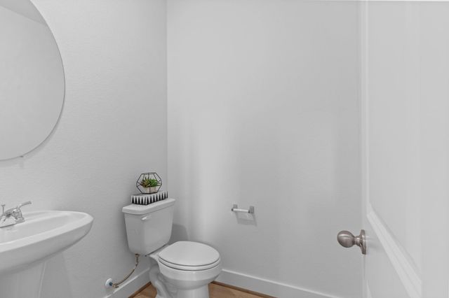 2319 Ridgewood Drive, West Columbia, TX 77486