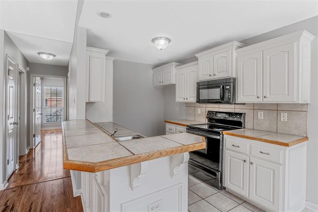 330 Weathering Lane, Austin, AR 72007