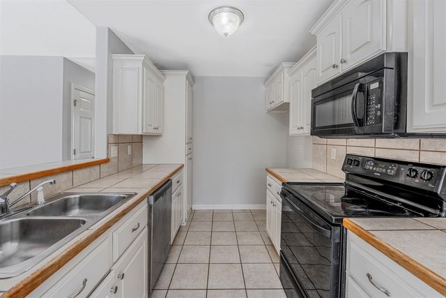 330 Weathering Lane, Austin, AR 72007