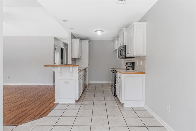 330 Weathering Lane, Austin, AR 72007