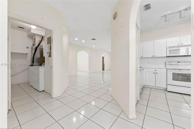 7874 Laina Lane 1, Boynton Beach, FL 33437