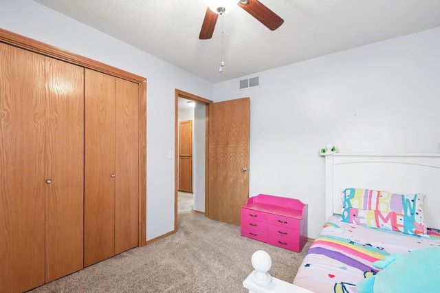 2325 S Leecrest St, Wichita, KS 67209