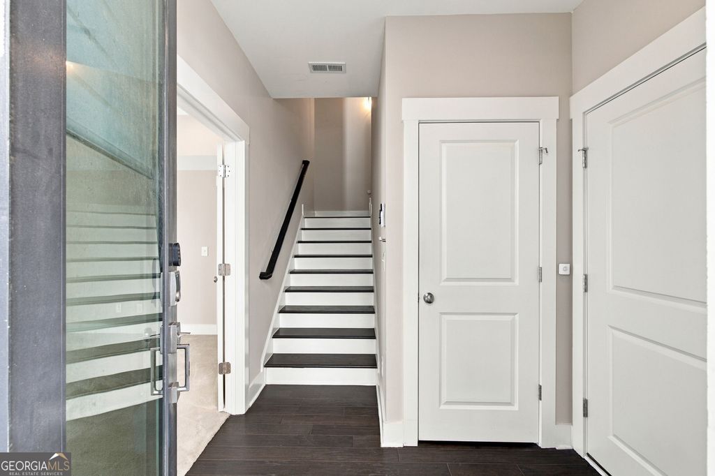 707 Banton Drive NW, Atlanta, GA 30318 — photo 4