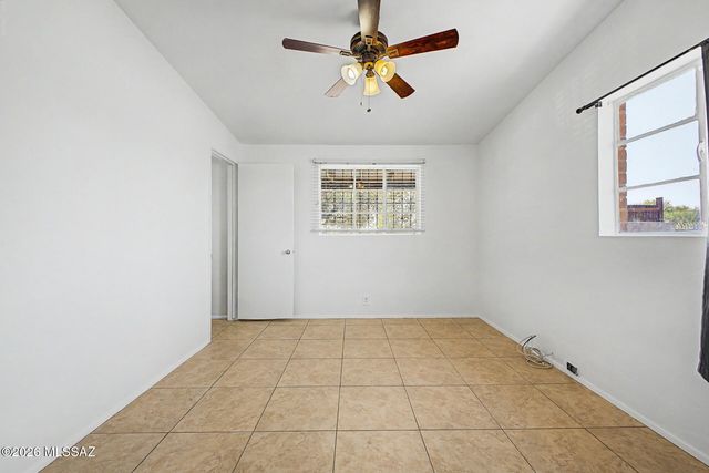 5601 E 13th Street, Tucson, AZ 85711