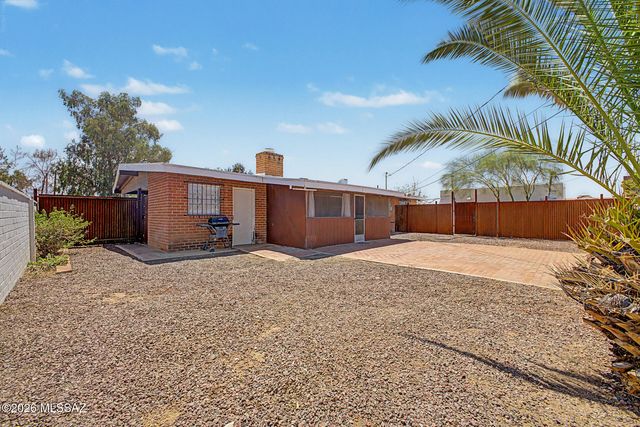 5601 E 13th Street, Tucson, AZ 85711