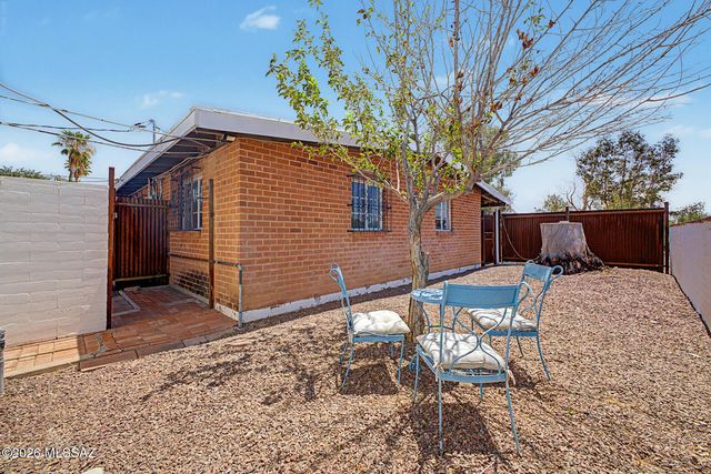 5601 E 13th Street, Tucson, AZ 85711