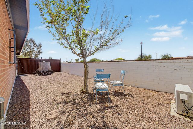 5601 E 13th Street, Tucson, AZ 85711