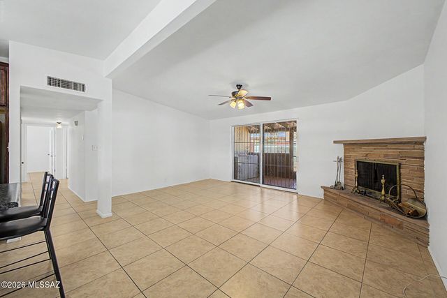 5601 E 13th Street, Tucson, AZ 85711