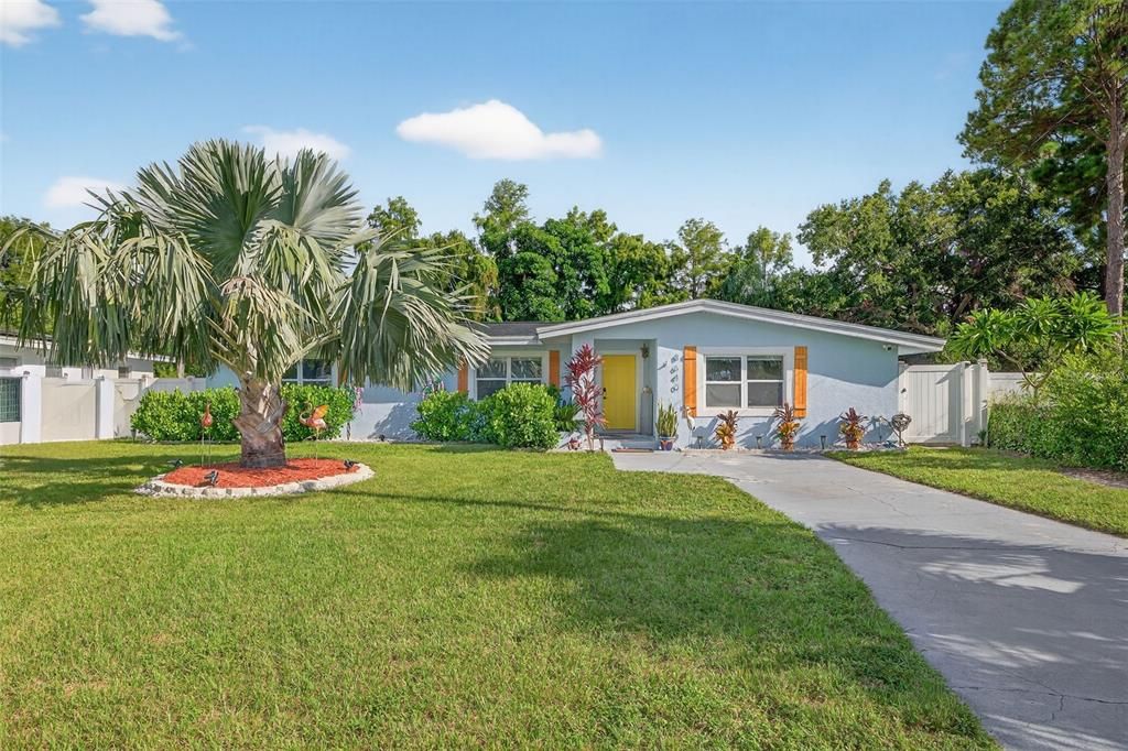 8640 GARDENIA DRIVE, Seminole, FL 33777
