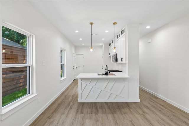 3324 Navaro Street, Dallas, TX 75212