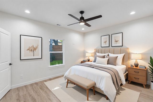 3324 Navaro Street, Dallas, TX 75212