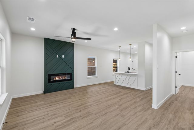 3324 Navaro Street, Dallas, TX 75212